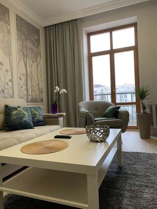 Апартаменты KAZA APART Минск Апартаменты с балконом-4